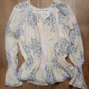 Long sleeve bell sleeve top